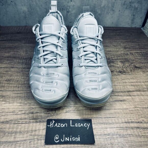 Nike~Men’s~Air VaporMax Plus~Cool Grey 924453-005 Lifestyle Sneakers~Size 7 main image 5